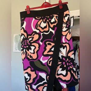 Multi color skirt great for work or church.